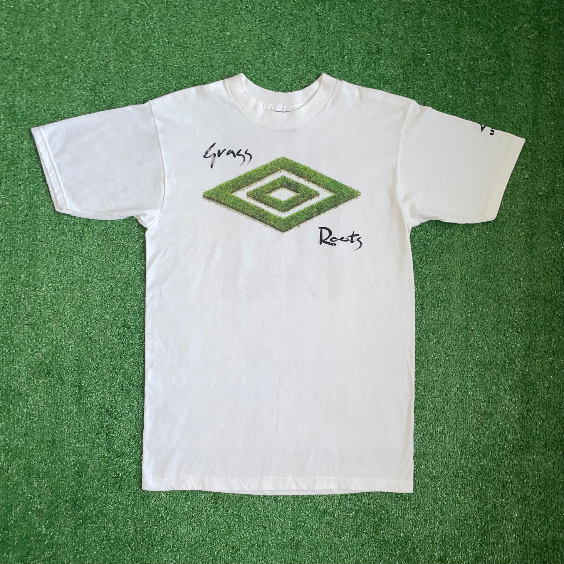 Vintage Umbro 'Grass Roots' t-shirt - L – Club Shop NY