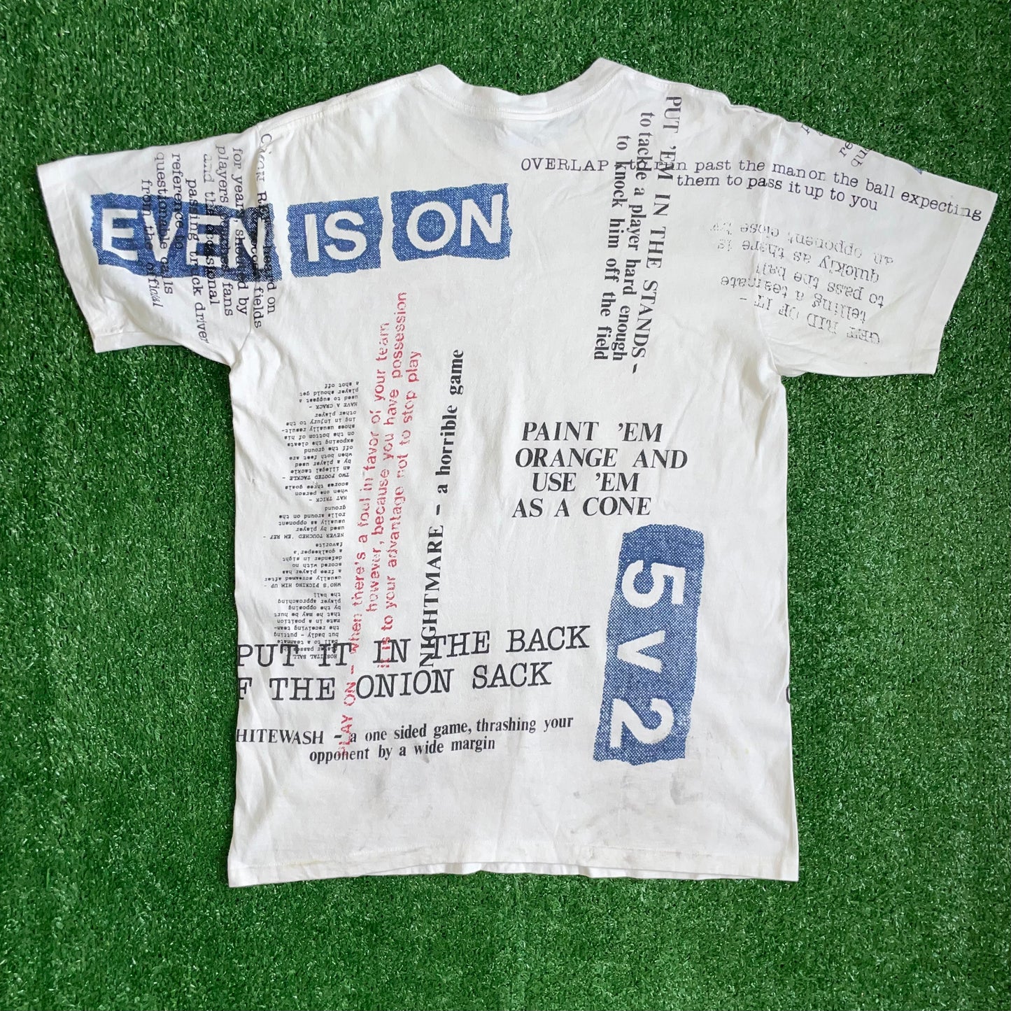 Vintage Umbro 'Definitions & Explanations' t-shirt - L