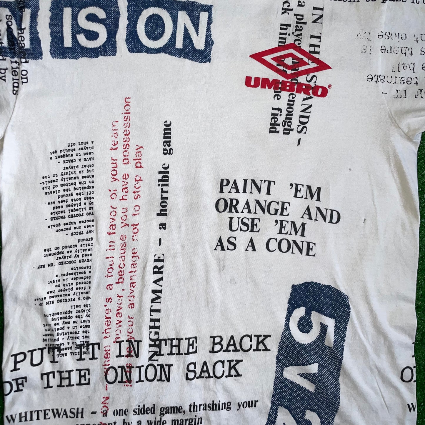 Vintage Umbro 'Definitions & Explanations' t-shirt - L